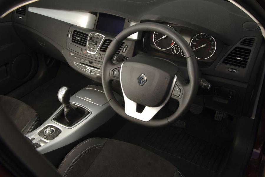 Интерьер Renault Laguna 2007 года  (UK) (фото 5 из 6)